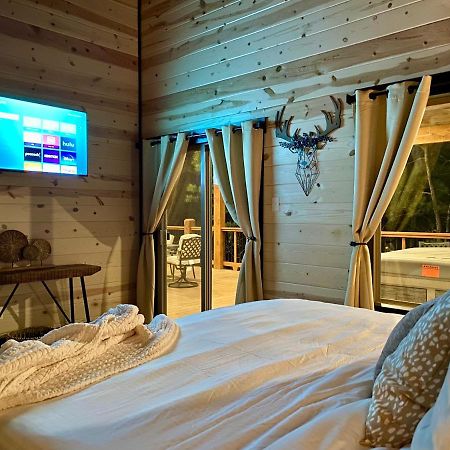 New Luxury Cabin, Hot Tub, Forest Views,Hotel Style Amenities Broken Bow Exterior photo